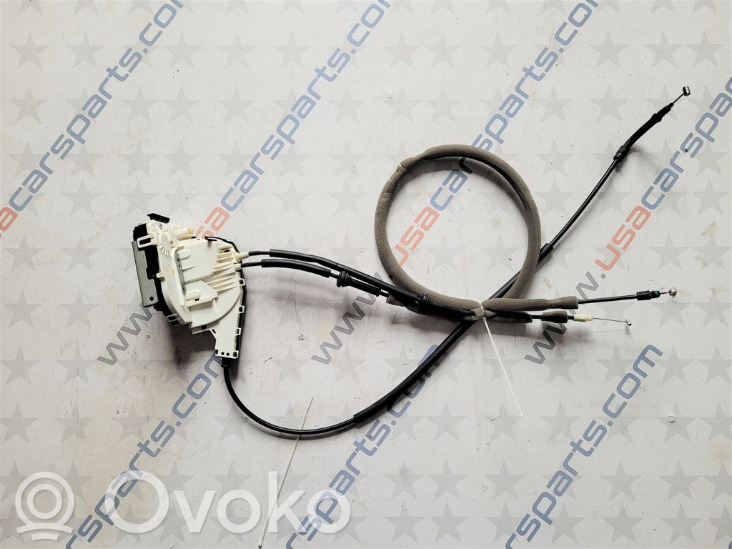 Chrysler Pacifica Priekšpusē slēdzene 