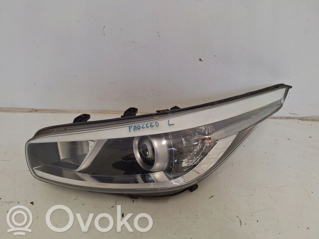 KIA Ceed Headlight/headlamp 