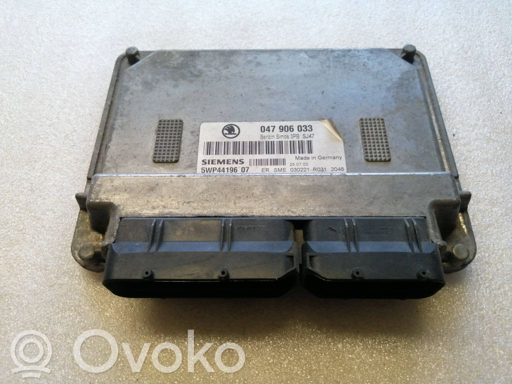 Skoda Fabia Mk1 (6Y) Engine control unit/module 
