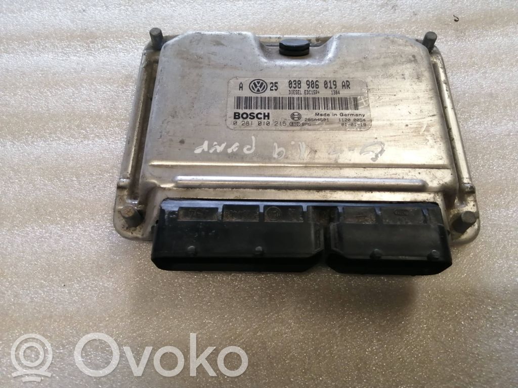 Volkswagen Golf IV Engine control unit/module 