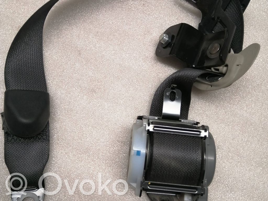 KIA Carens III Rear seatbelt 