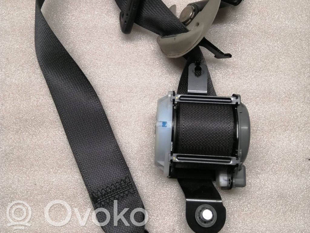 KIA Carens III Rear seatbelt 