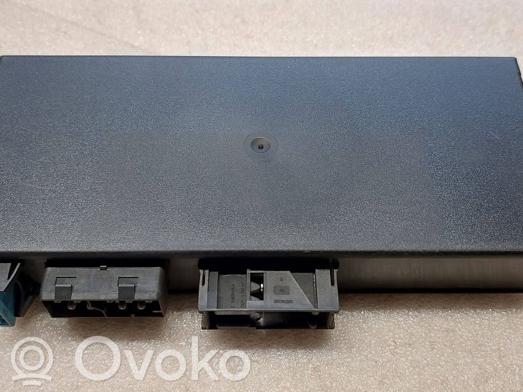 Comfort/convenience module   1387954,084659053,002453801