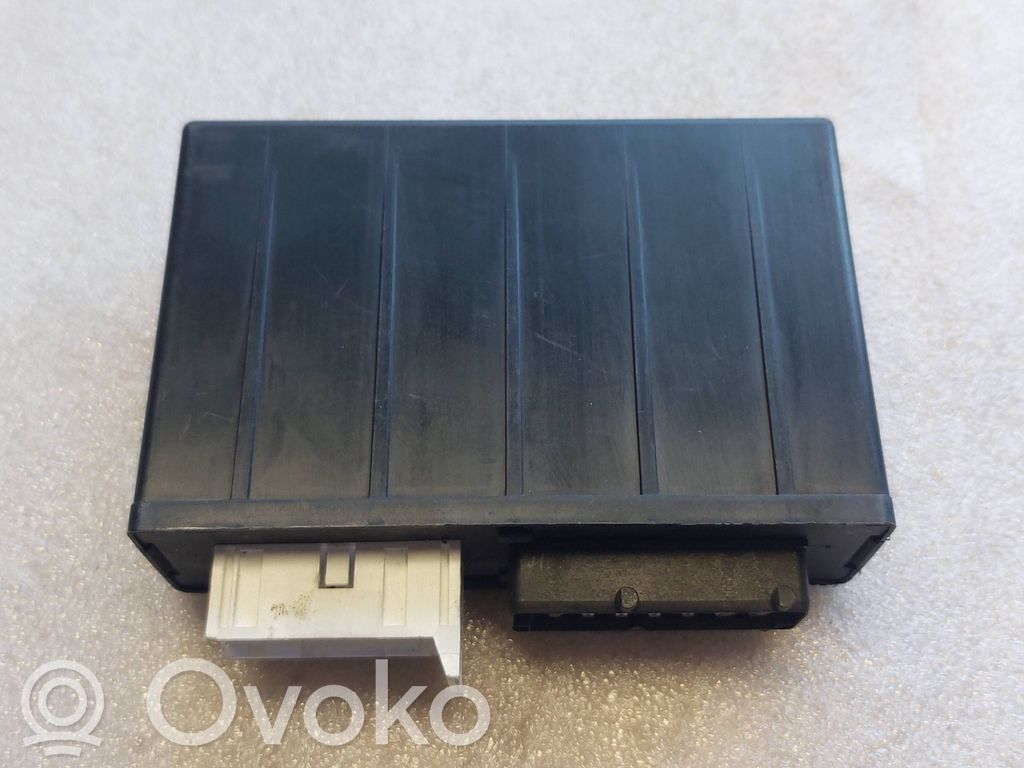BMW 5 E34 Centrinio užrakto valdymo blokas 