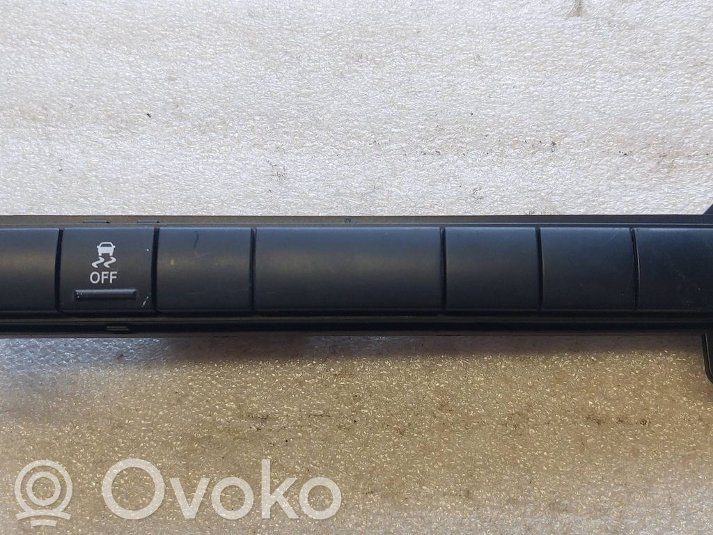 Jeep Grand Cherokee (WK) Traction control (ASR) switch 