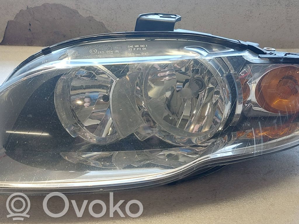 Audi A4 S4 B7 8E 8H Lampa przednia 