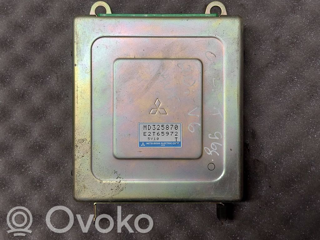 Engine control unit/module   MD325870,E2T65972