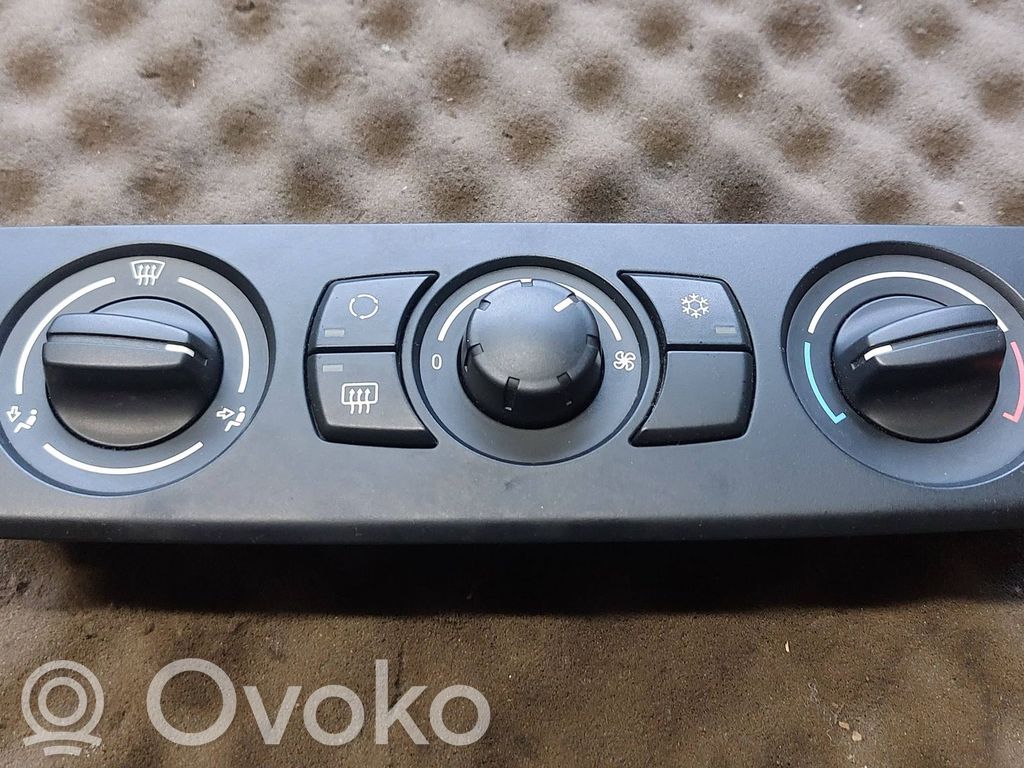 BMW 1 E81 E87 Climate control unit 