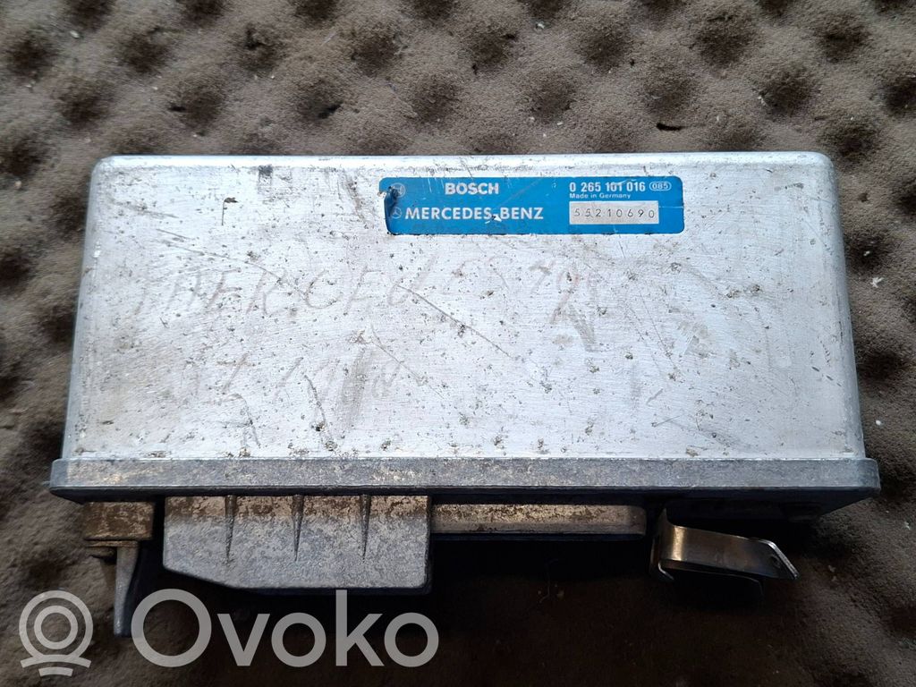 Mercedes-Benz E W124 ABS control unit/module 