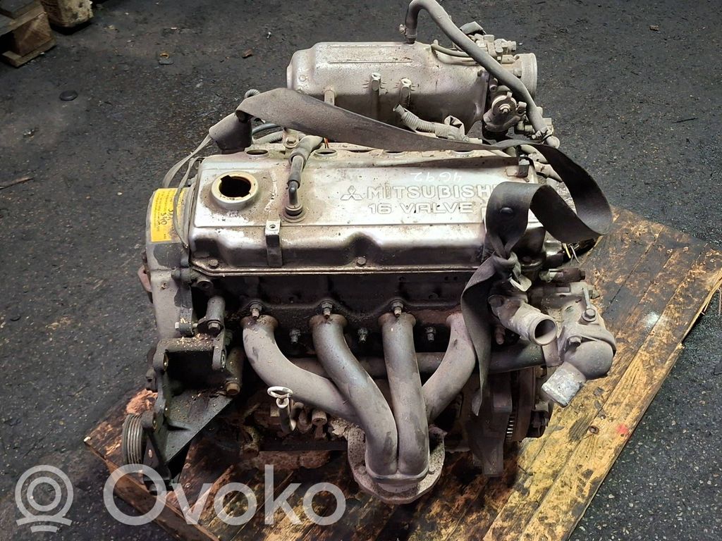 Mitsubishi Carisma Двигатель 