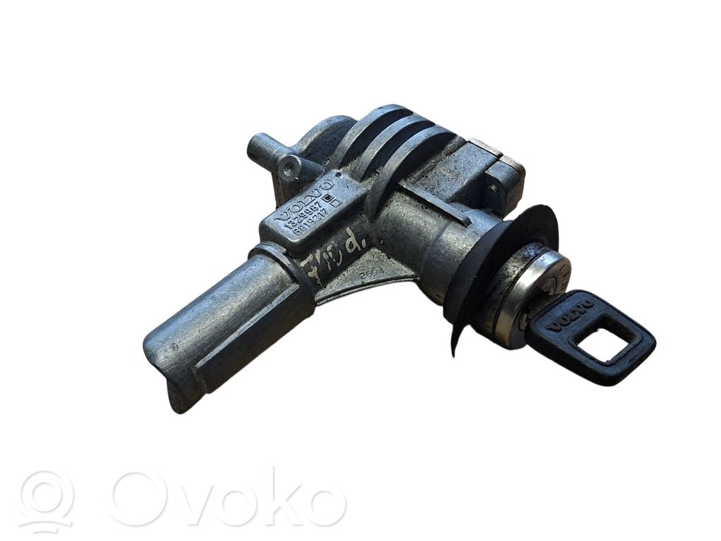 Volvo 740 Užvedimo spynelė 
