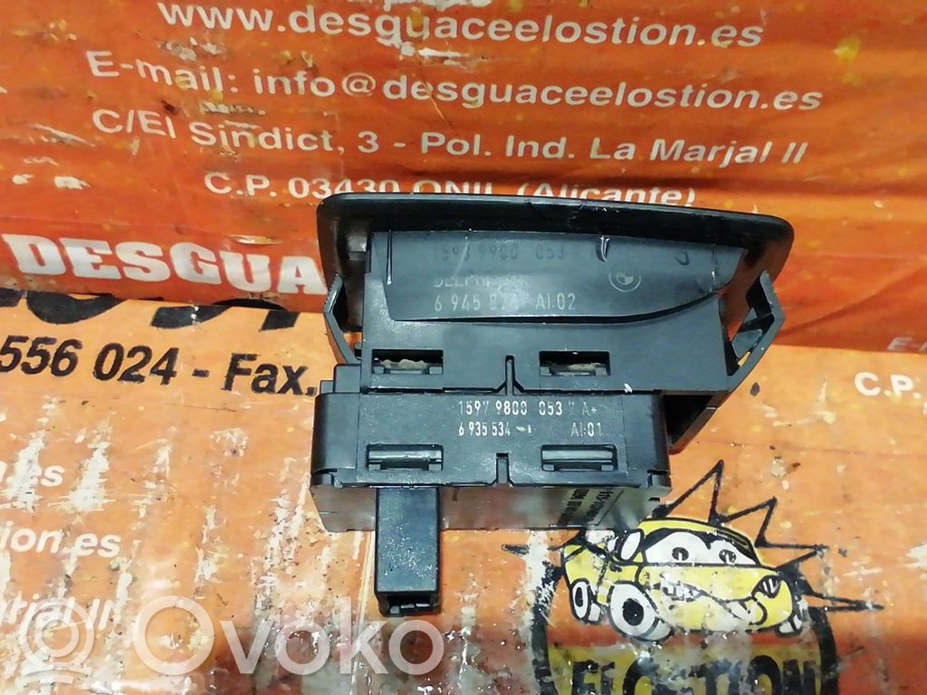 Electric window control switch   159798000537A,159798000537A,159798000537A