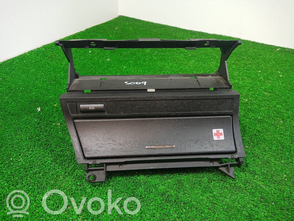 Ashtray (front)   307090100,307090100,307090100