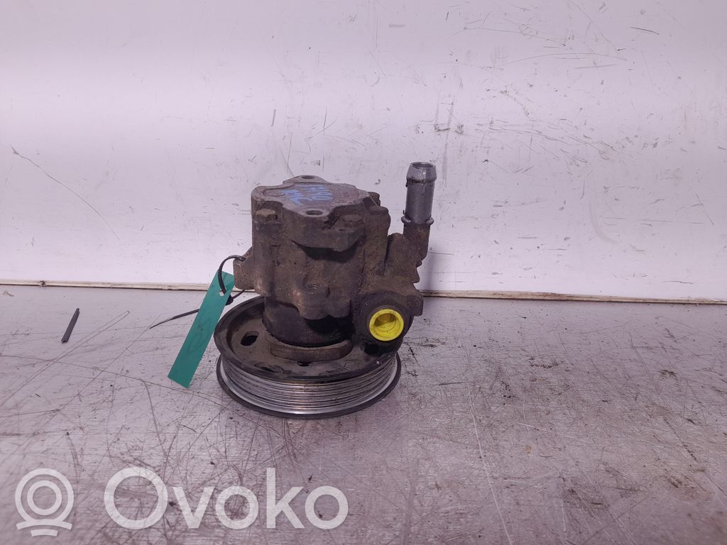 Ohjaustehostimen pumppu