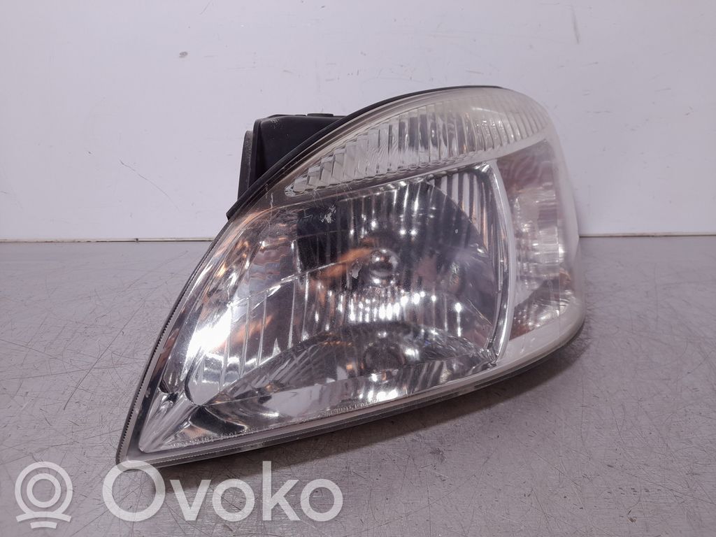 KIA Rio Headlight/headlamp 
