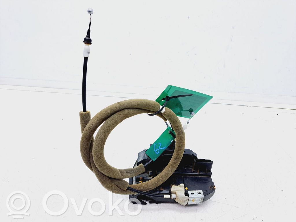 Priekšpusē slēdzene   805004EA2A