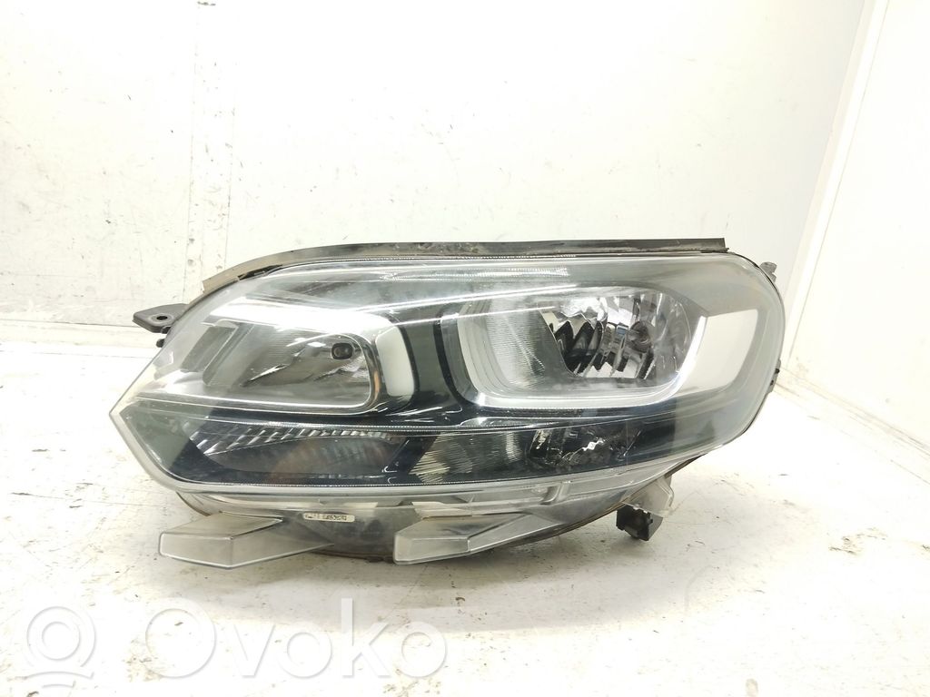 Opel Vivaro Headlight/headlamp 