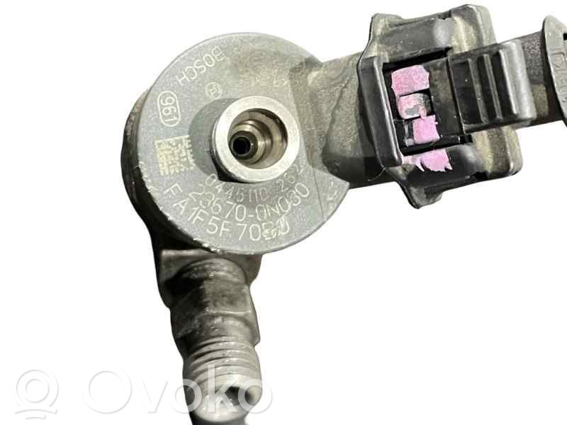 Toyota Yaris Inyector de combustible 