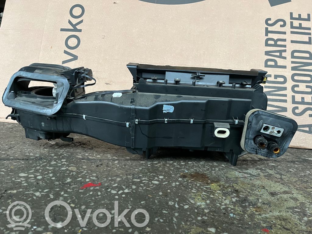 Mercedes-Benz C W203 Sisälämmityksen ilmastoinnin korin kokoonpano 
