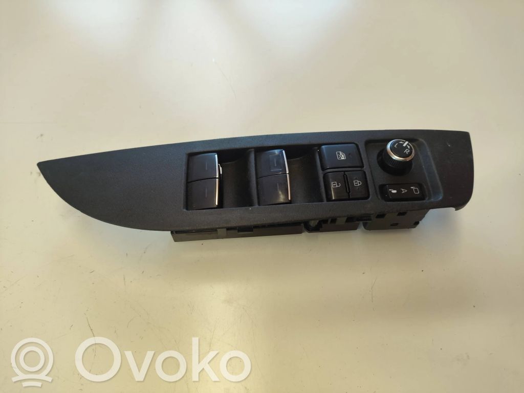 Electric window control switch   8404002160,1142U98,TM0216