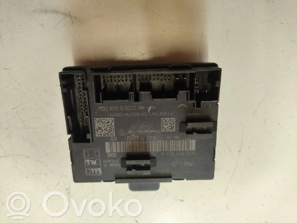 Volkswagen Golf VII Door control unit/module 