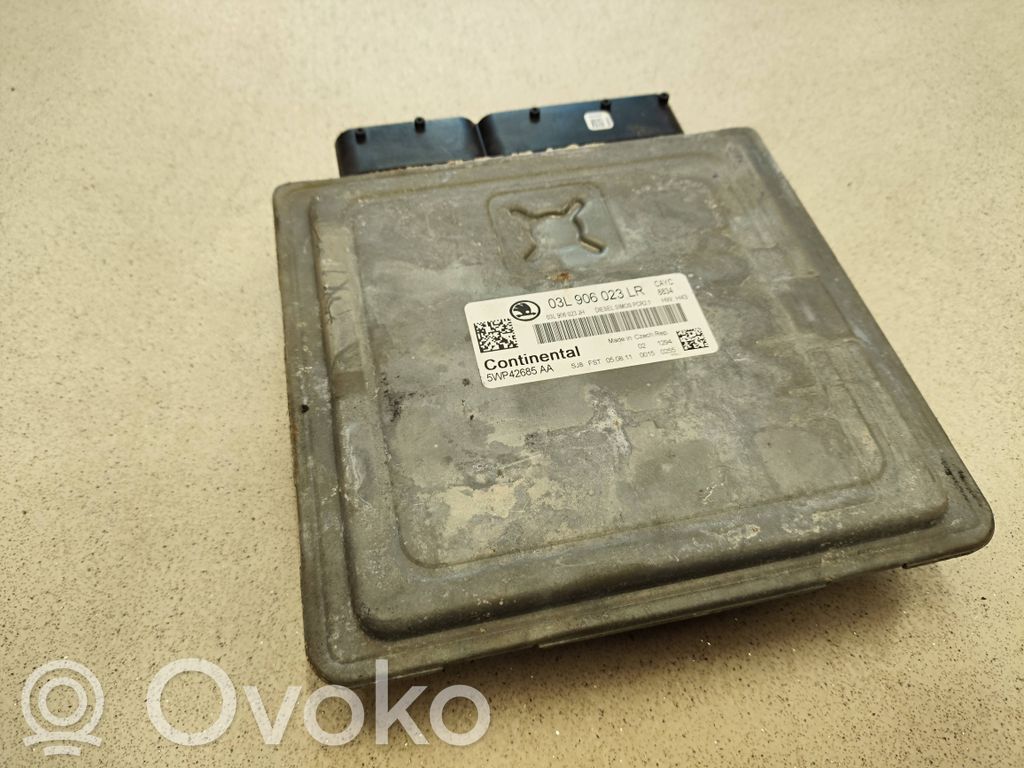 Skoda Octavia Mk2 (1Z) Engine control unit/module 