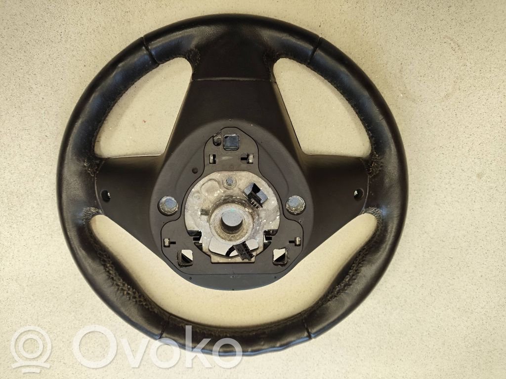 BMW 2 F46 Ohjauspyörä 