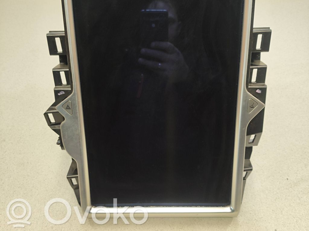 Tesla Model S Screen/display/small screen 