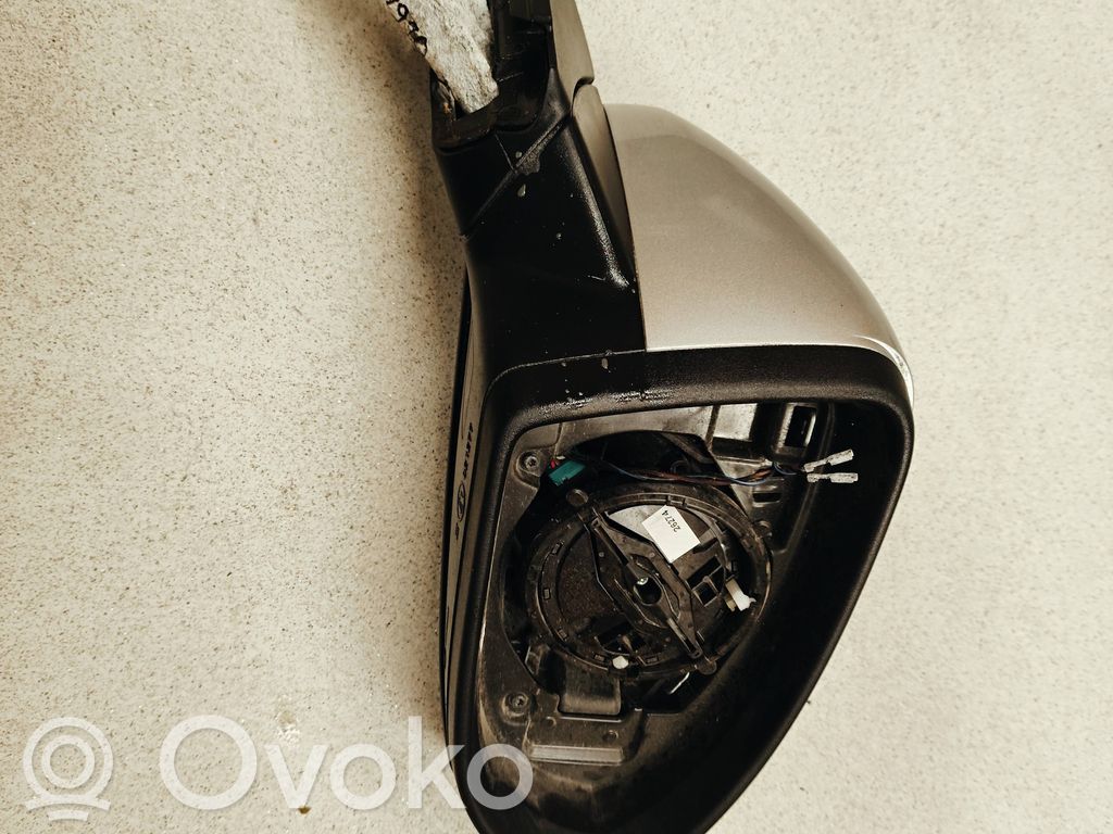 Volkswagen Golf VII Elektryczne lusterko boczne drzwi przednich 