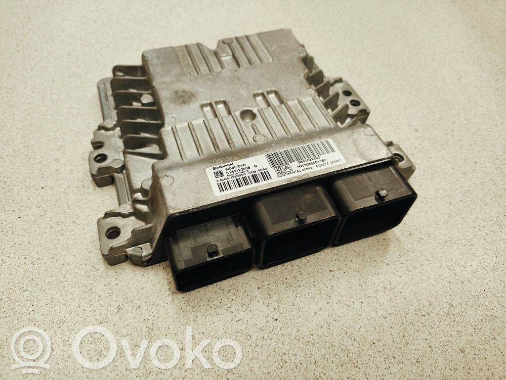 Peugeot 308 Engine control unit/module 