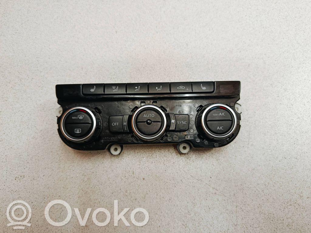 Volkswagen PASSAT CC Climate control unit 