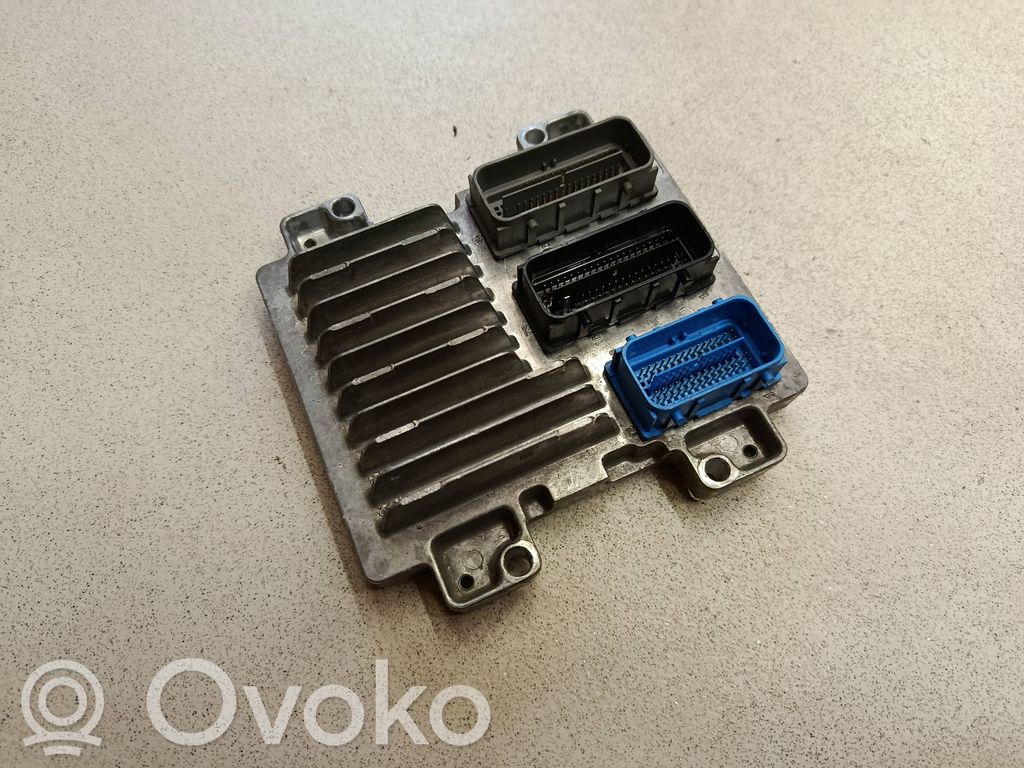 Chevrolet Cruze Calculateur moteur ECU 