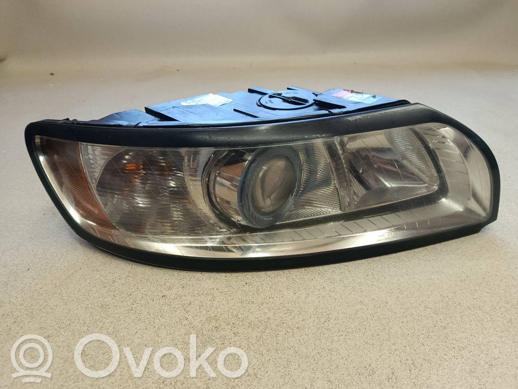 Volvo V50 Lampa przednia 