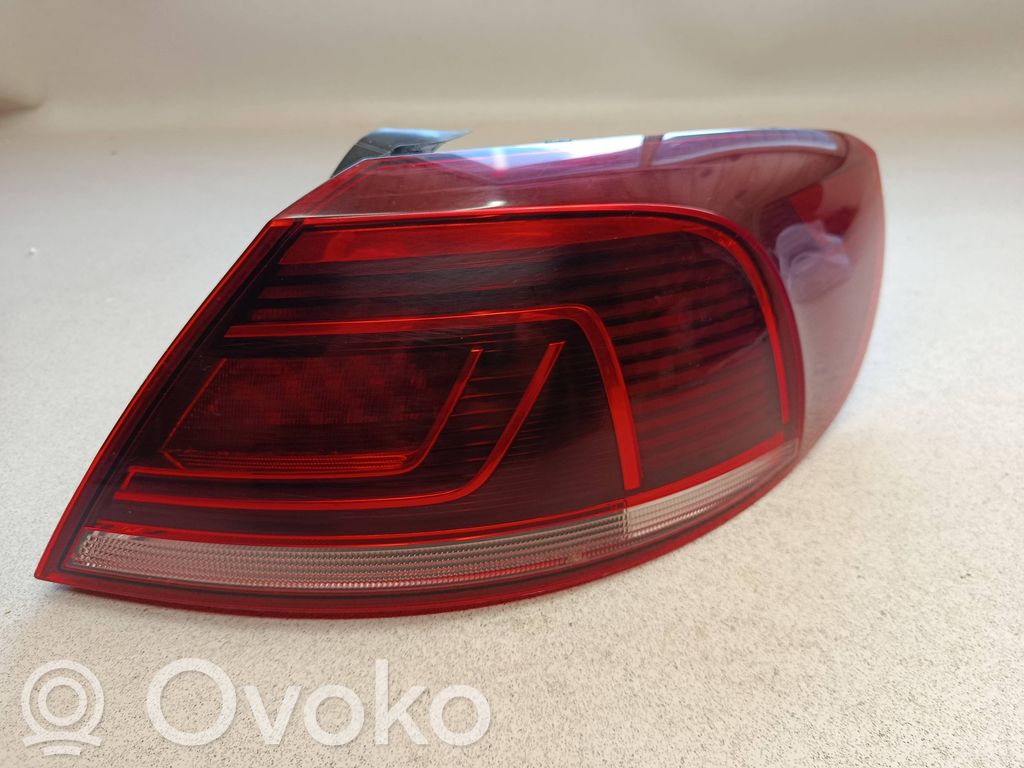 Volkswagen PASSAT CC Lampă spate în caroserie 