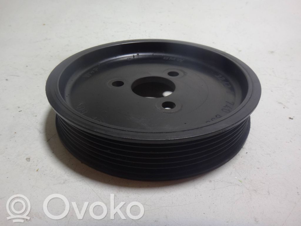 BMW 3 E46 Ohjaustehostimen pumpun hihnapyörä 