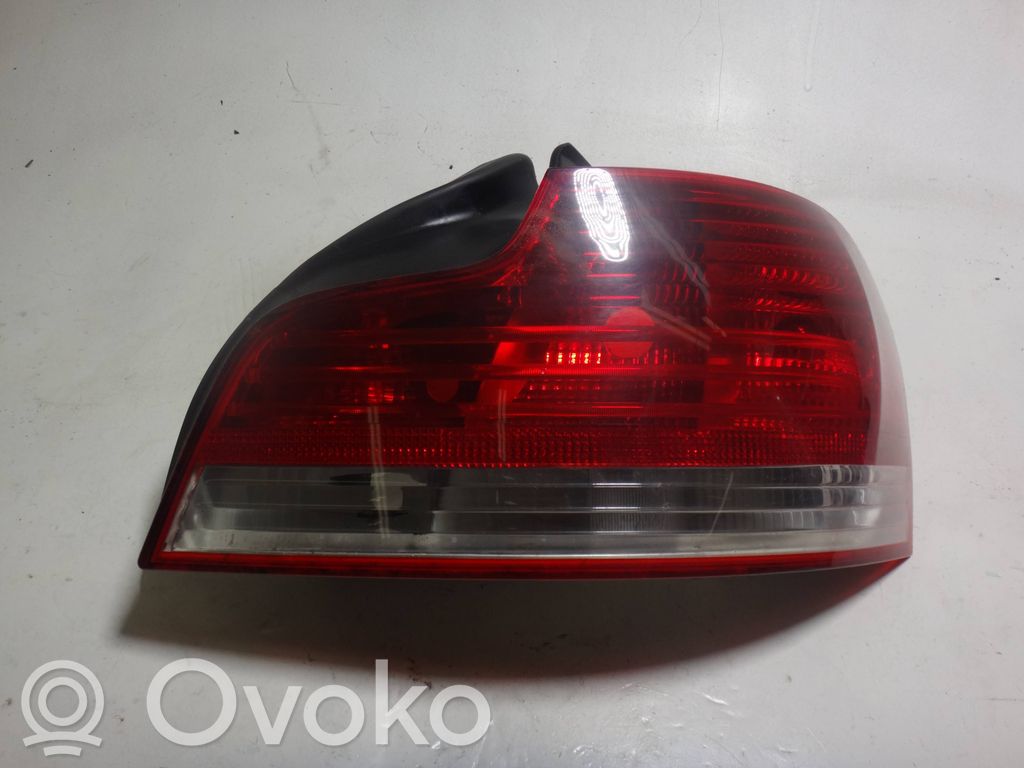 Rear/tail lights   7285642