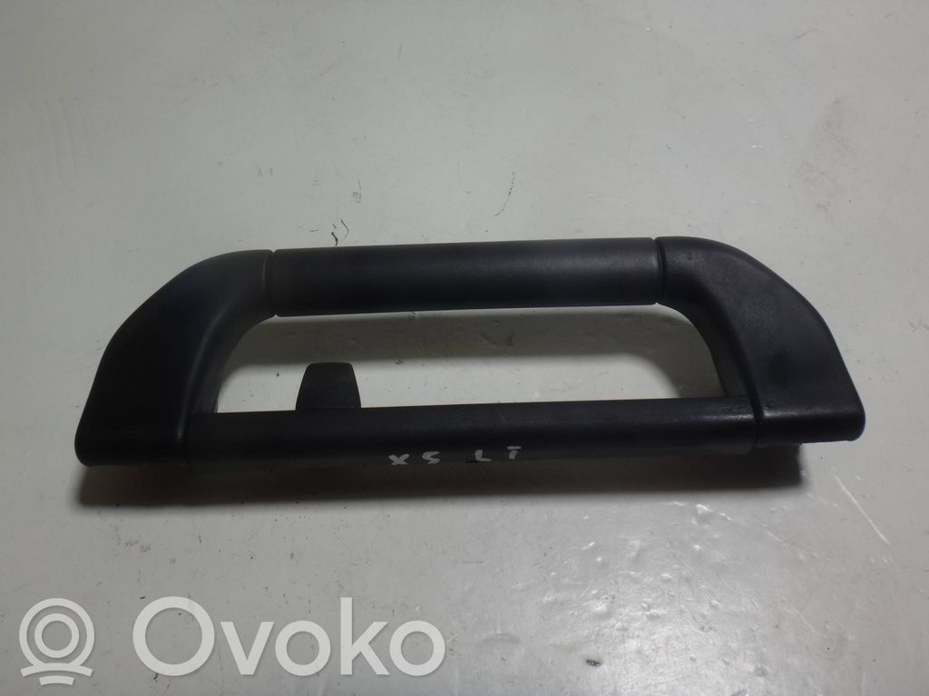 Etukattokahva   8257226