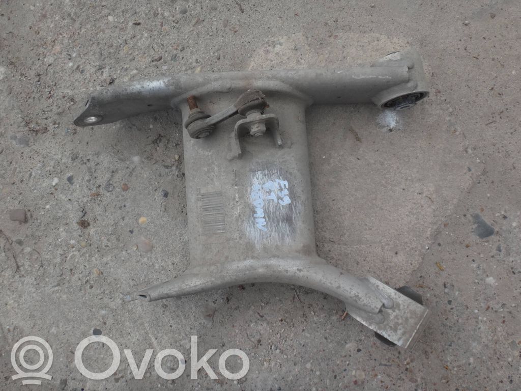 Rear control arm