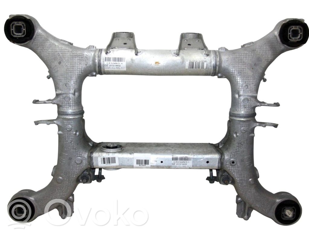 BMW 5 F10 F11 Belka osi tylnej 