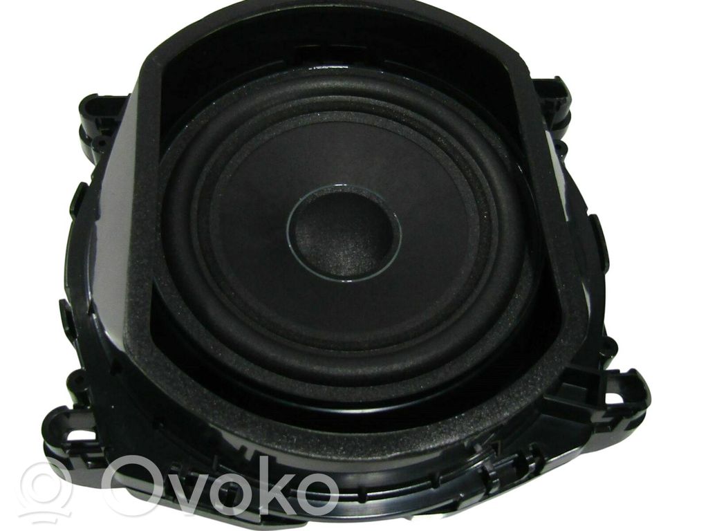 BMW X5 E70 Subwoofer 