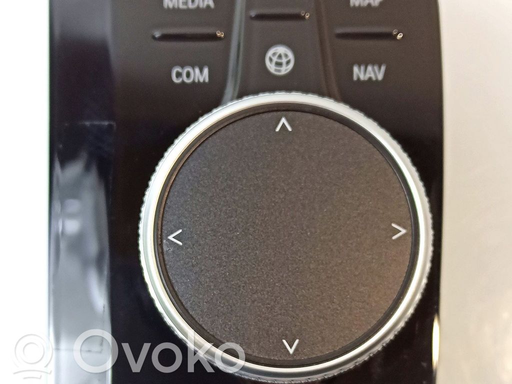 Multimedijos kontroleris   5A12F48,65825A12F48,5A12F48