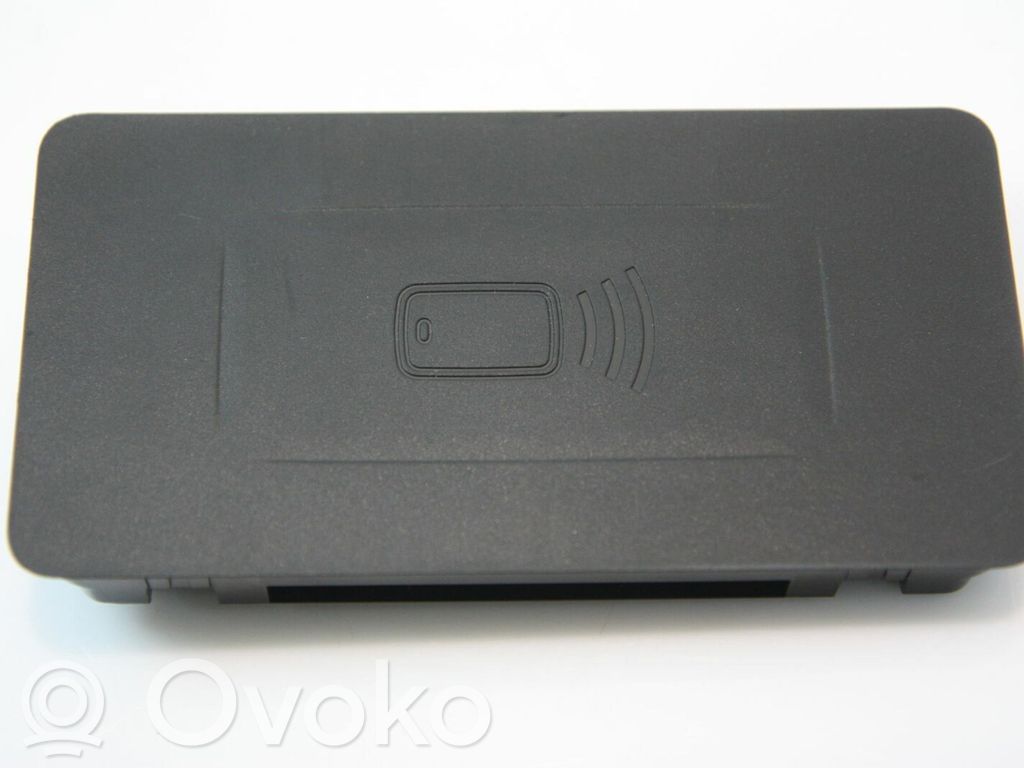 BMW M8 F91 F92 G14 G15 Wireless charging module 
