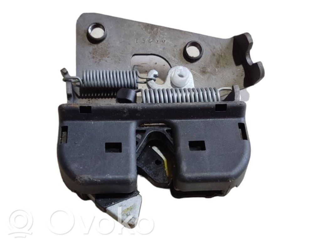 BMW 5 F10 F11 Seat back rest lock catch 