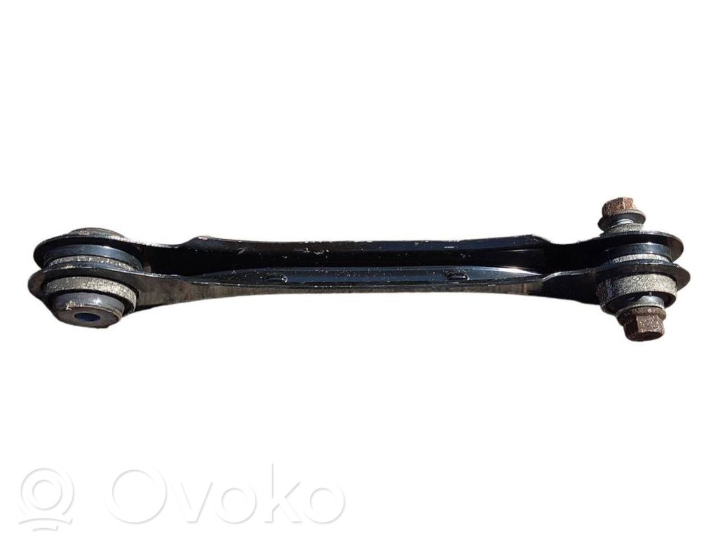 BMW 3 F30 F35 F31 Taka-ylätukivarren haarukkavipu 