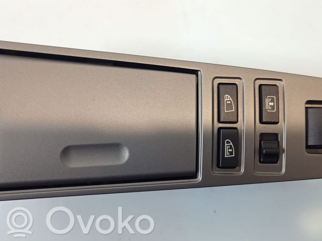 BMW 7 E65 E66 Electric window control switch 
