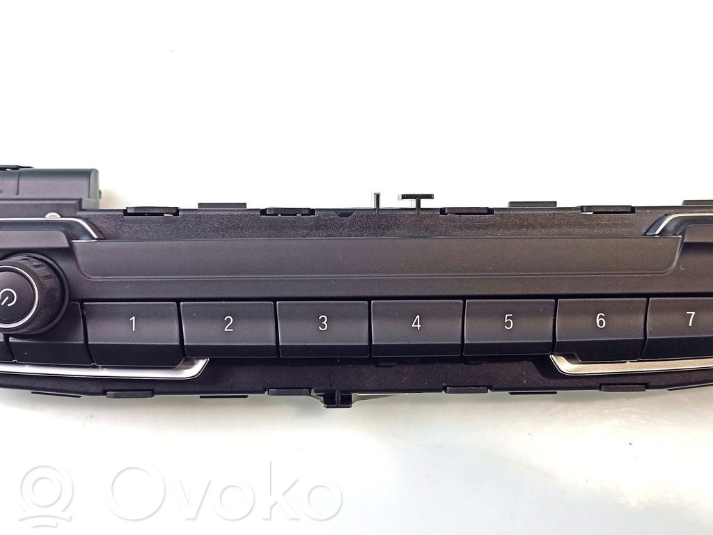 BMW 2 F46 Inne przełączniki i przyciski 