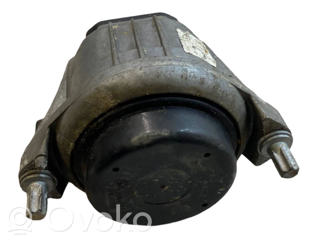 BMW 3 E90 E91 Engine mount bracket 