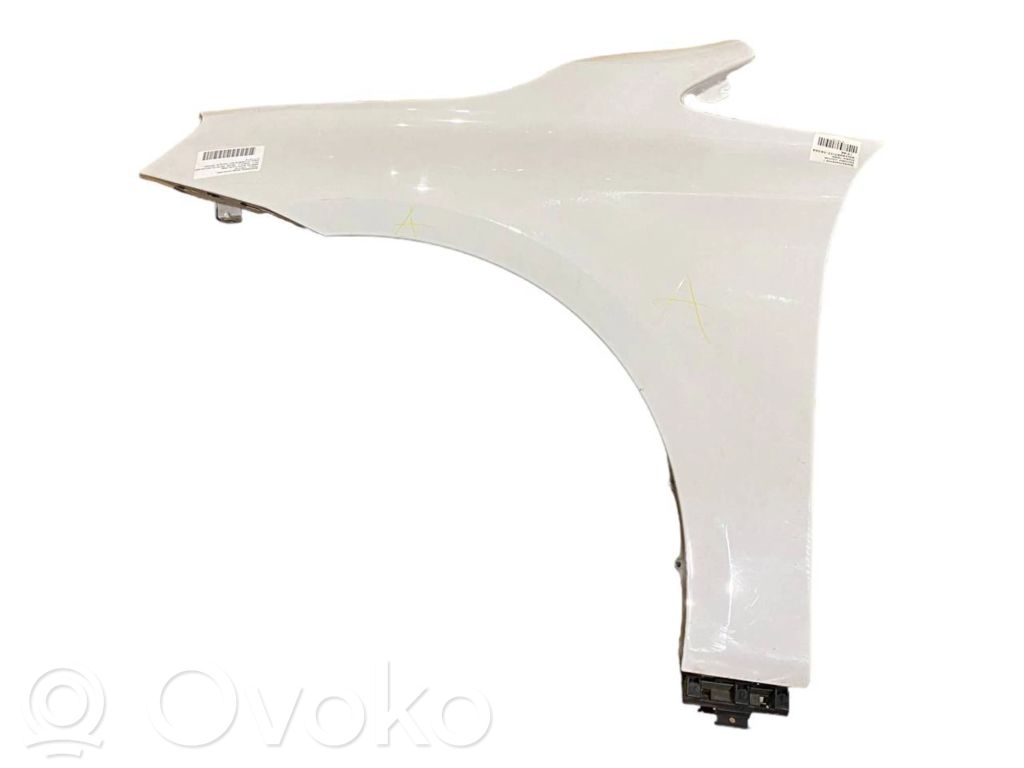 BMW 2 F46 Sparnas 