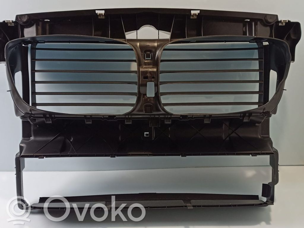 BMW 5 GT F07 Деталь (детали) канала забора воздуха 