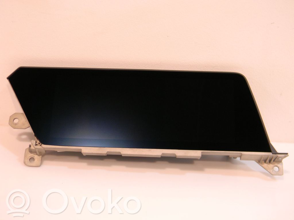 BMW 1 F40 Screen/display/small screen 